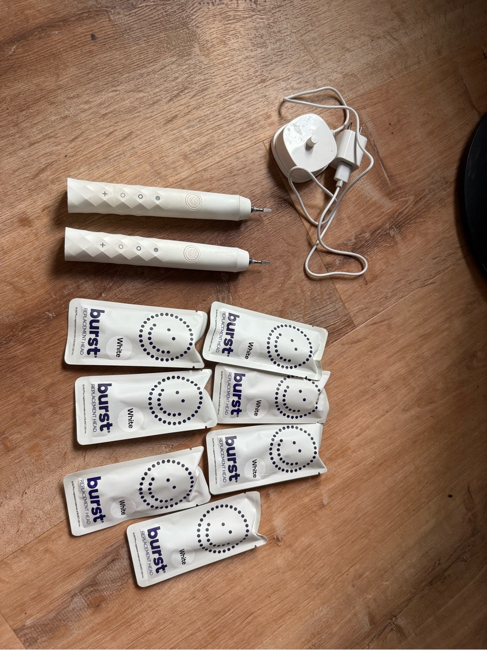 Burst Whitening Toothbrush refill & Dual Electric Toothbrush Handles - White